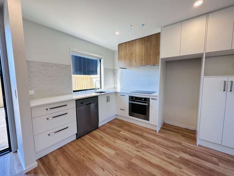 3/9 Marcroft Street Woolston_1
