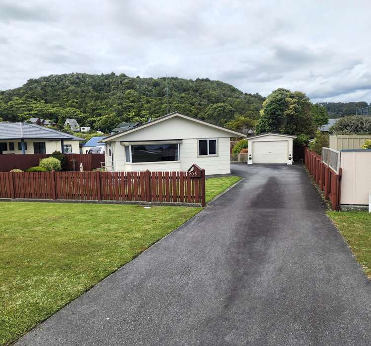 205 Main South Road Karoro_0
