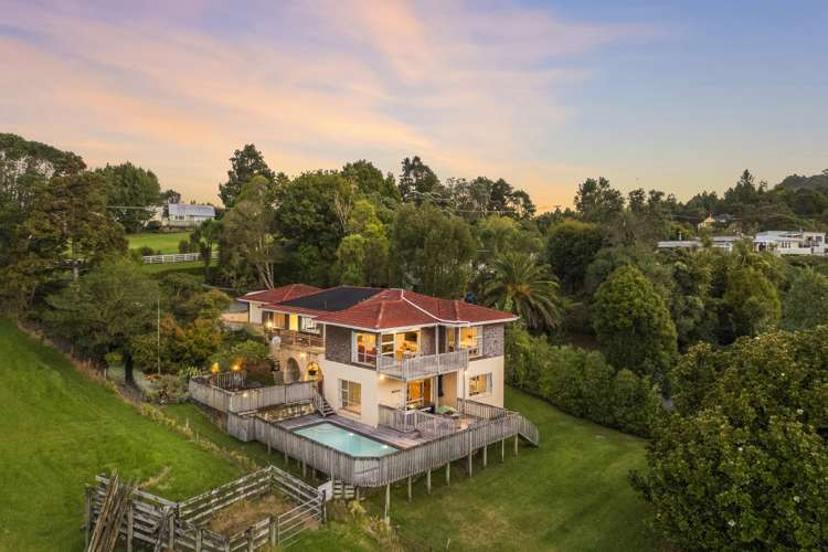 267 Forest Hill Road Waiatarua_3