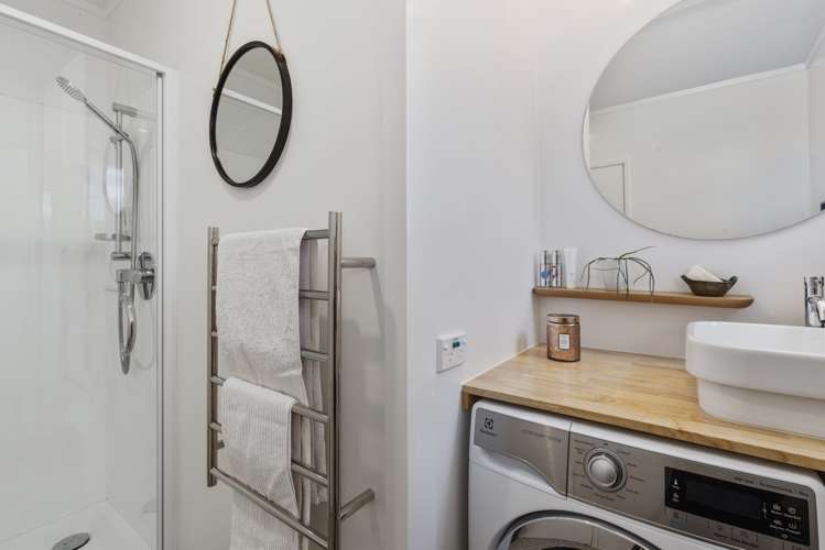 3 Ferndale Avenue Leigh_14