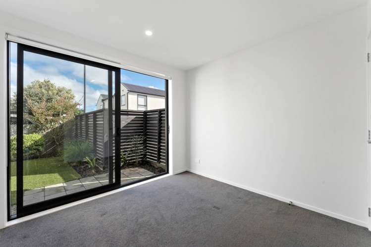 10/1 Fruitvale Road_5