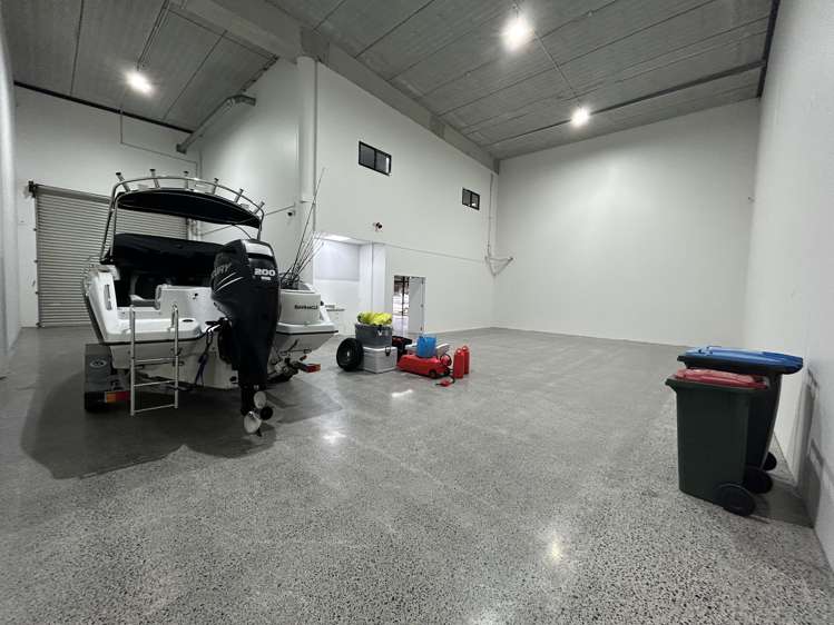 C18/930 Great South Road Penrose_3