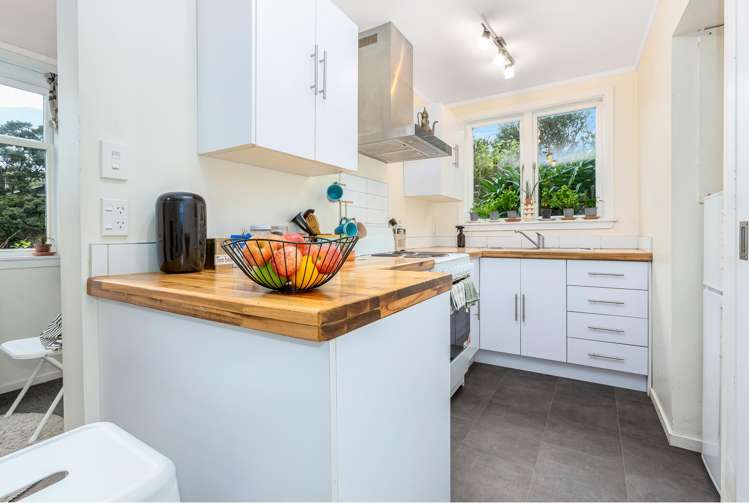 62 Severn Street Island Bay_18