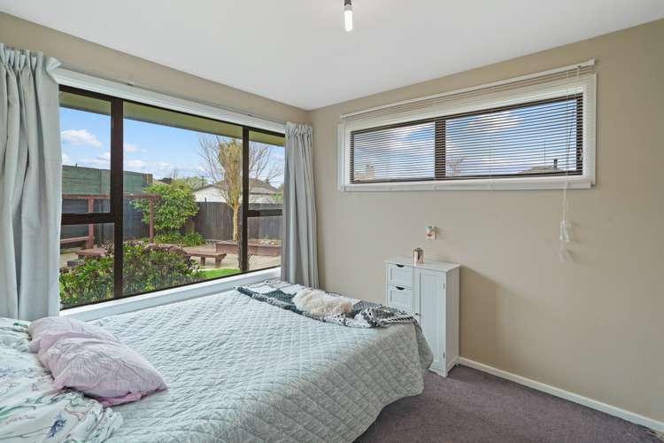 7 Adrian Place Shirley_11