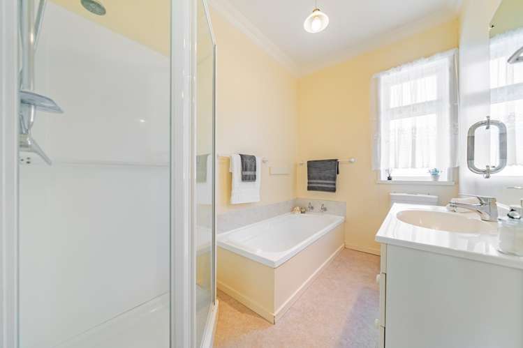 174 Waiwhetu Road Waterloo_16