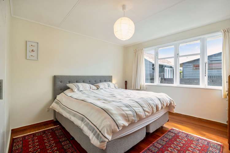 10 Hallam Street Mount Albert_16