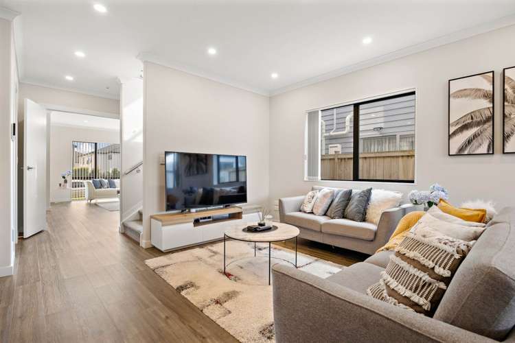 30 Hikuawa Road Flat Bush_13