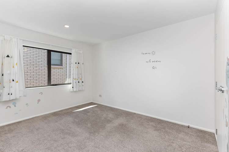 403 Ormiston Road Flat Bush_12