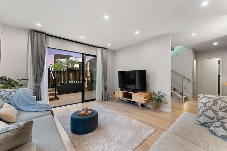 78 Joshua Carder Drive Hobsonville_12
