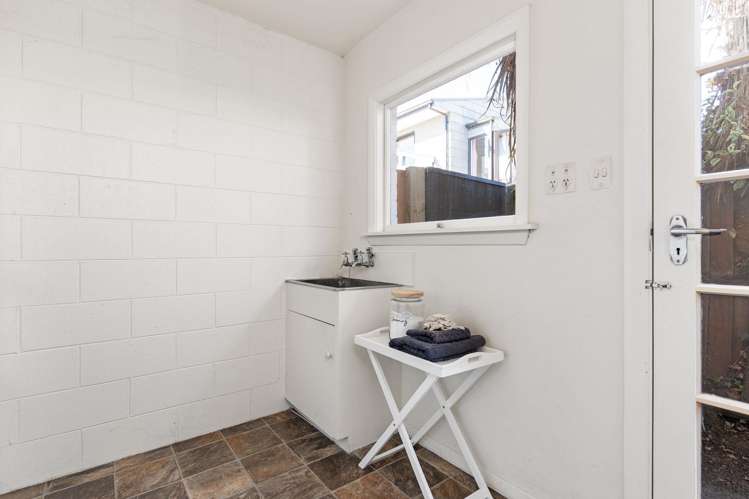 1/400 Memorial Avenue Burnside_9
