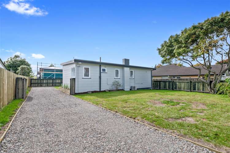 11 Holland Street Glenholme_13