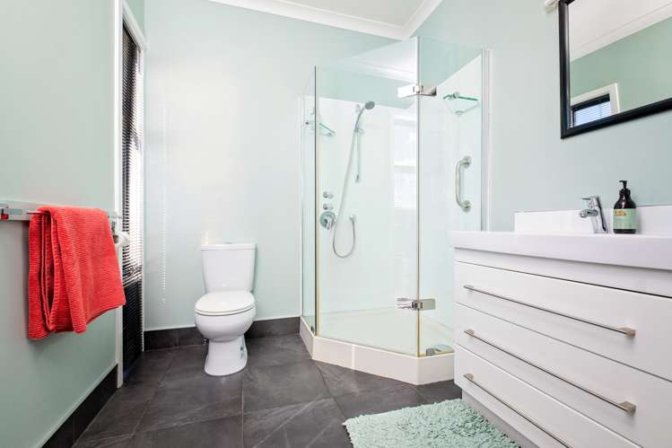 137 Ballantyne Road Poraiti_17