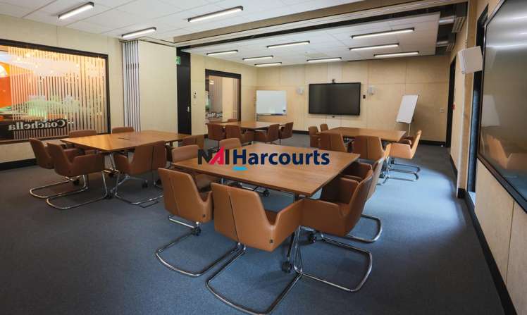 B:Hive/74 Taharoto Road Takapuna_10