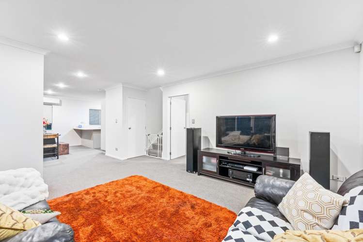 305 Royal Road Massey_11