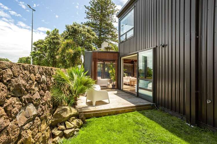 9a Marellen Drive Red Beach_2