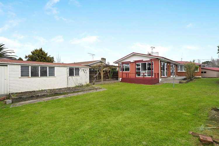 22 Frederick Drive Dinsdale_1