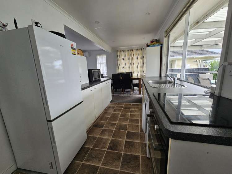 57 Power Street Levin_10