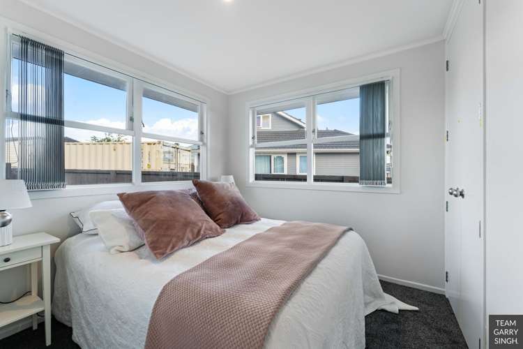 34 Antrim Crescent Otara_15