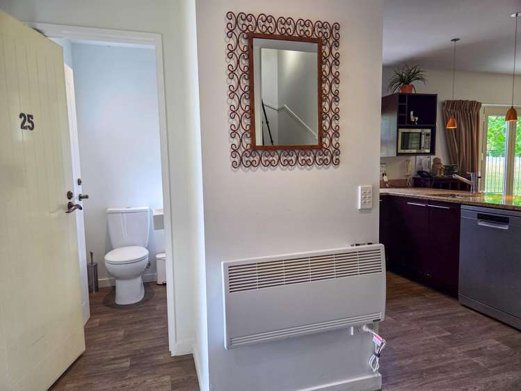 25/1 Beauchamp Place Lake Tekapo_23