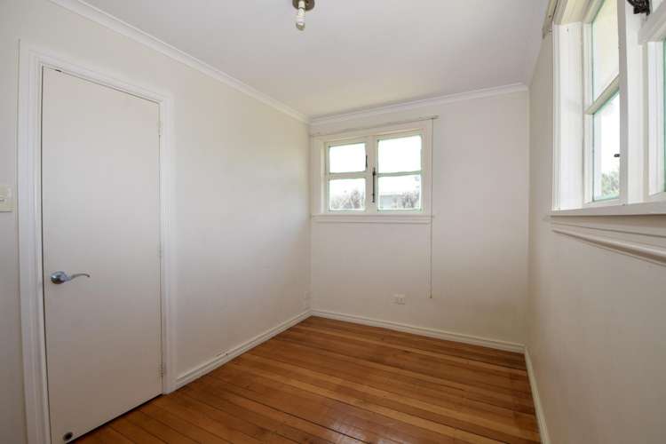 37 Lincoln Road Carterton_14