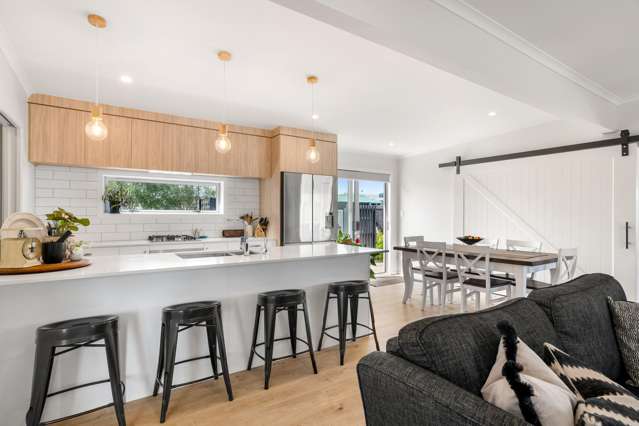 215A Ocean Road Whangamata_4