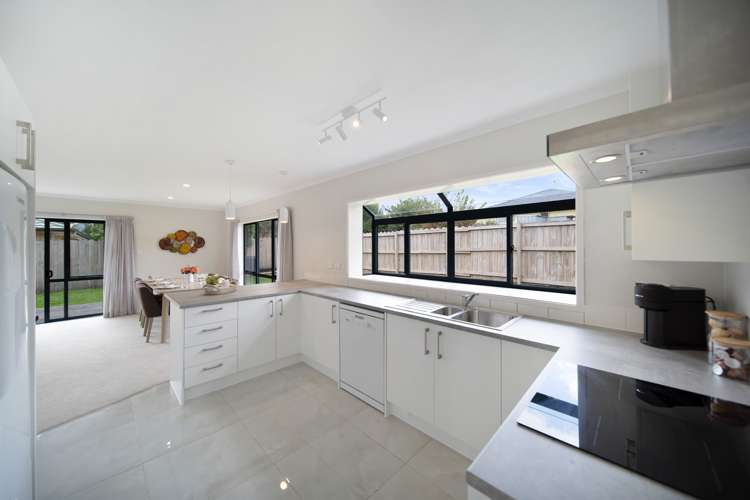 16 Eastland Road Flat Bush_2