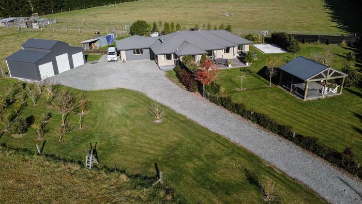 2499 South Eyre Road_0