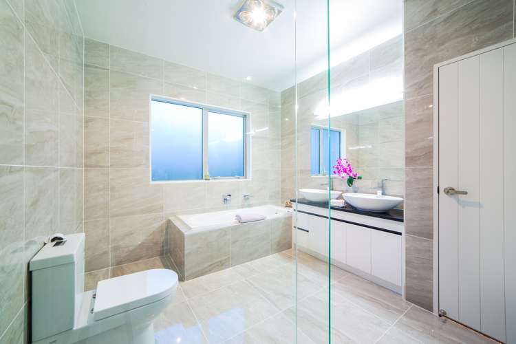 10 Dinning Road Riverhead_14