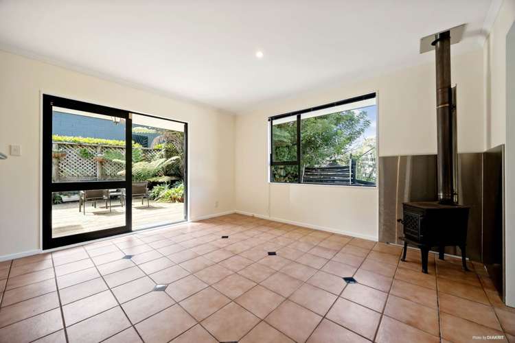 1A Derwent Crescent_5