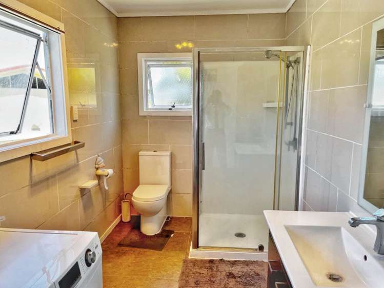 4/304 Great North Road Henderson_7