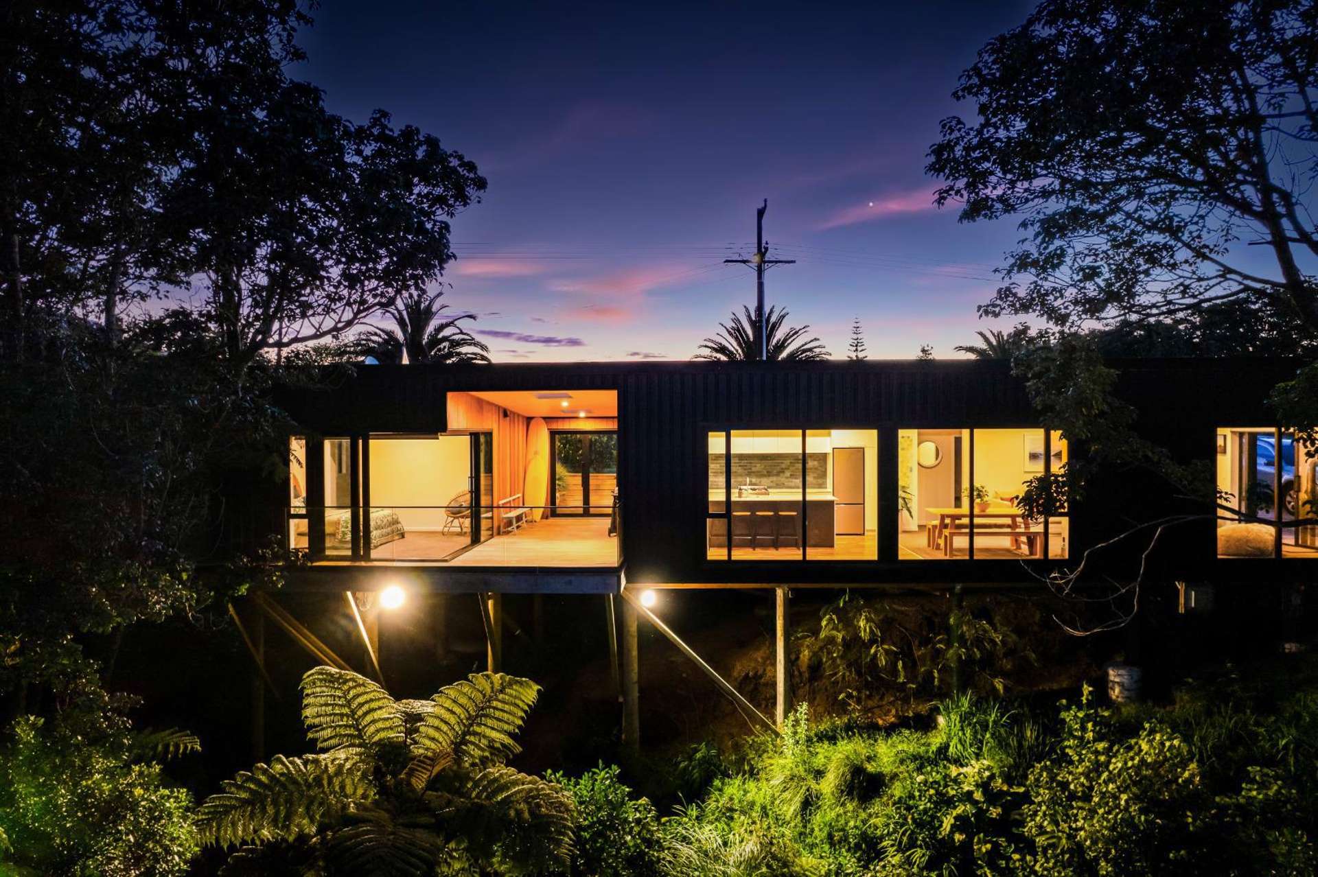 2/133 Wairau Road Oakura New Plymouth Houses for Rent One Roof