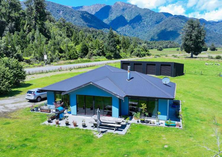 2328A Arthurs Road Franz Josef_17