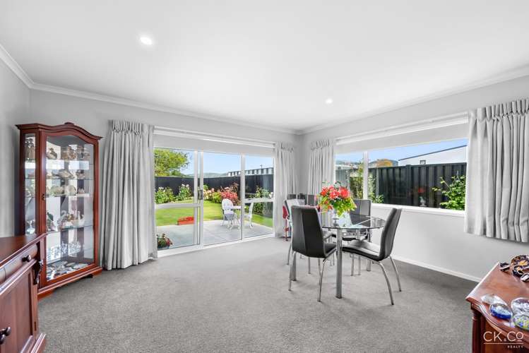 12 Passchendaele Grove Trentham_10