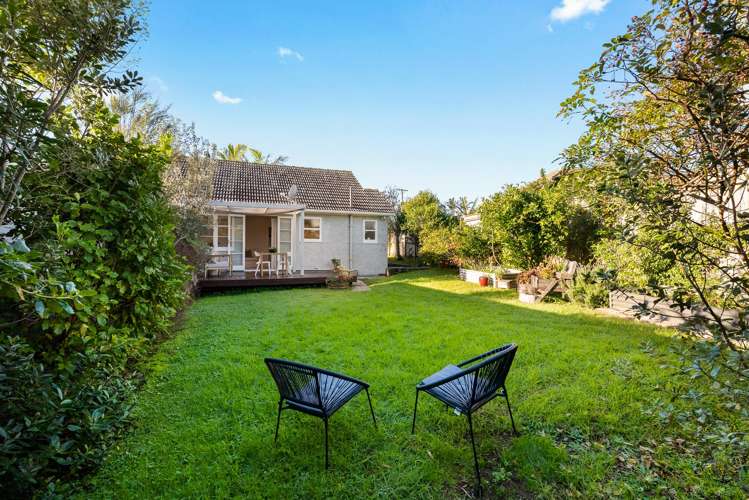 8 Tirotai Crescent Westmere_1