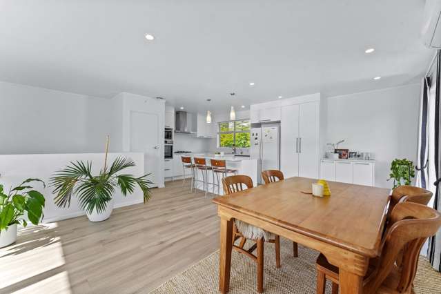 1/662 Beach Road Browns Bay_2