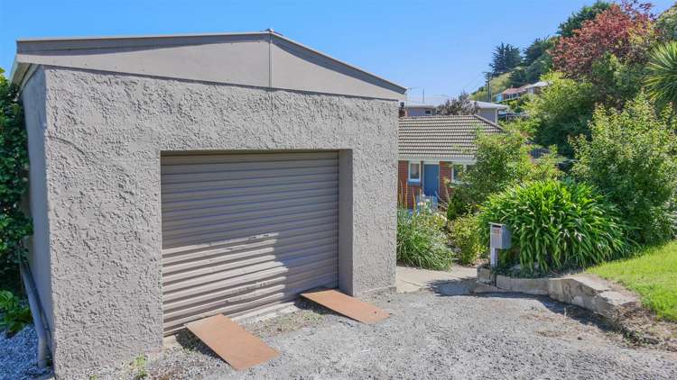 35 Waldron Crescent Green Island_13