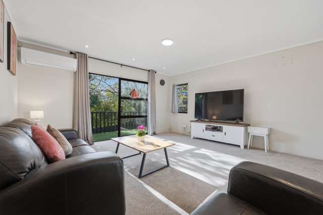 2/38 Leo Street Glen Eden_4