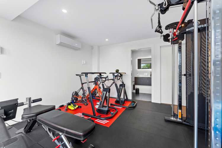 15 Marama Street Castor Bay_32