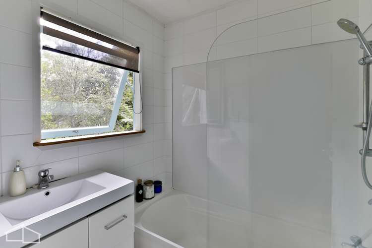 19 Landing Road Titirangi_27