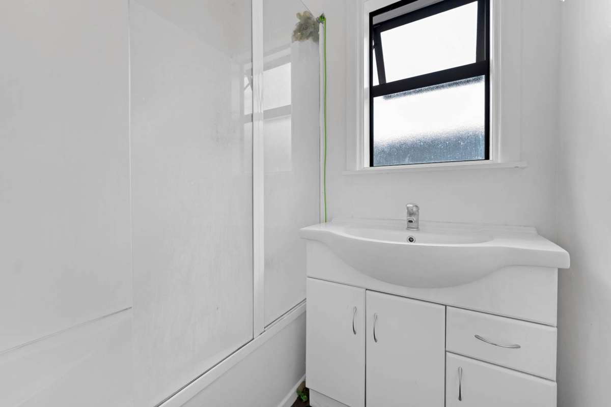 1&2/38 Hunua Road_2