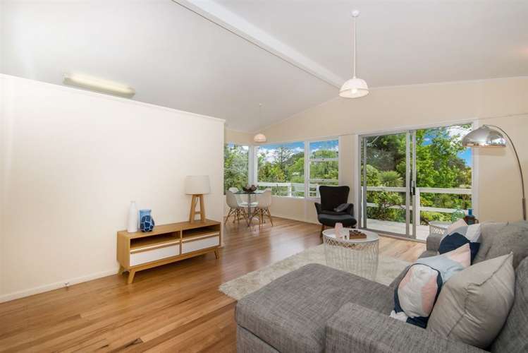 24 Rambler Crescent Beach Haven_16