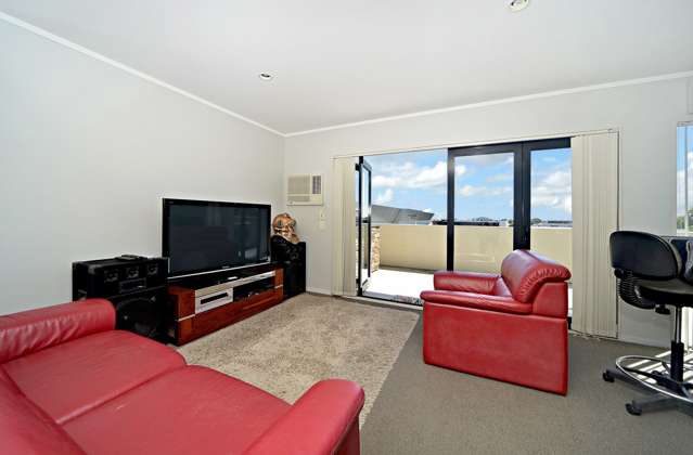 5/11 Freeman Way Manukau_3