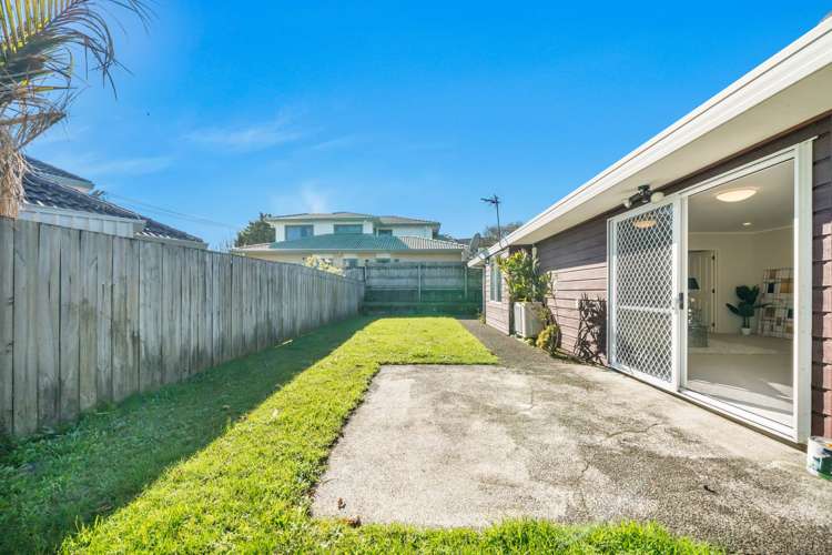 3/7 Frost Road Mt Roskill_10