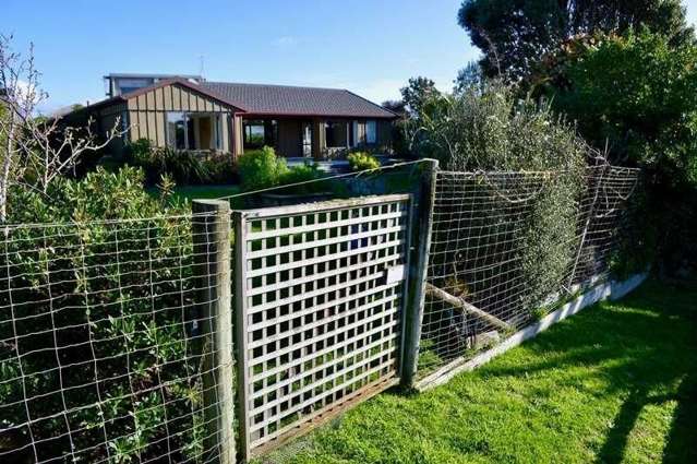 7 Dodds Crescent Otaki Beach_4