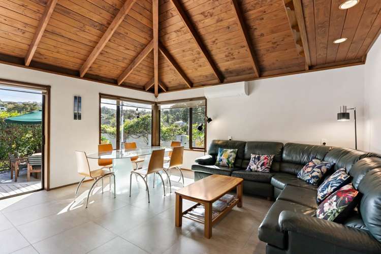 2/12 Penzance Road Mairangi Bay_7