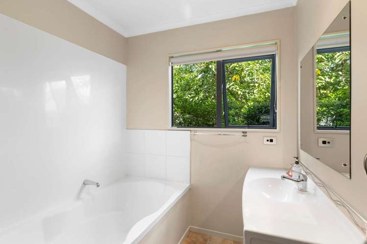 27 Whiting Drive Wakefield_11