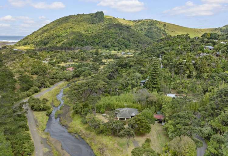 7 Tasman View Road Bethells Beach_20