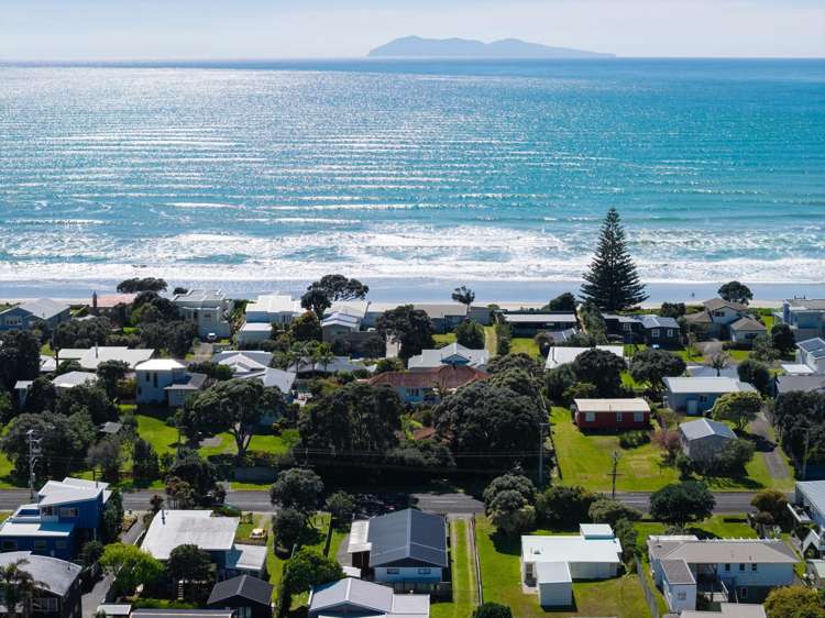 63-65 Dillon St Waihi Beach_11