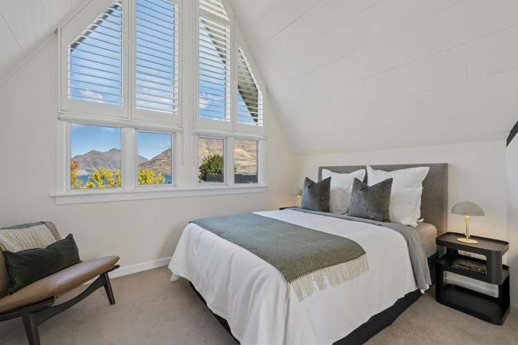 696 Peninsula Road Kelvin Heights_22