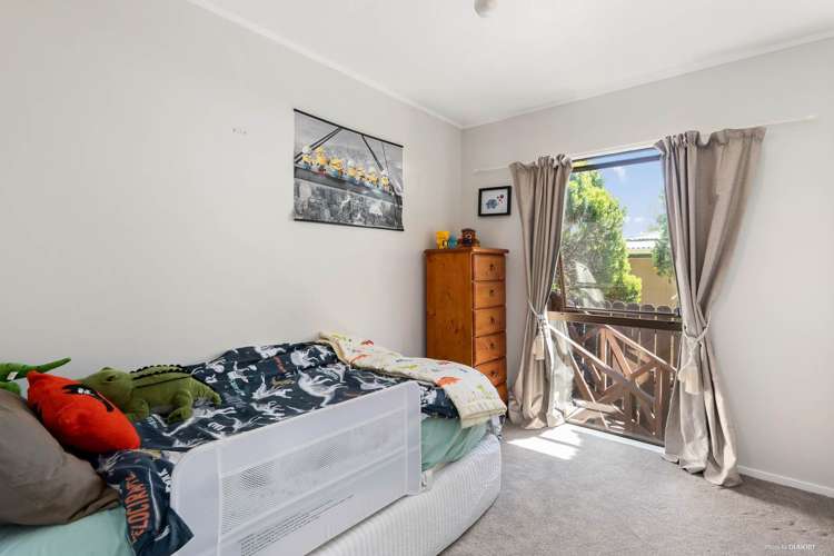 3/70a Woodglen Road Glen Eden_9